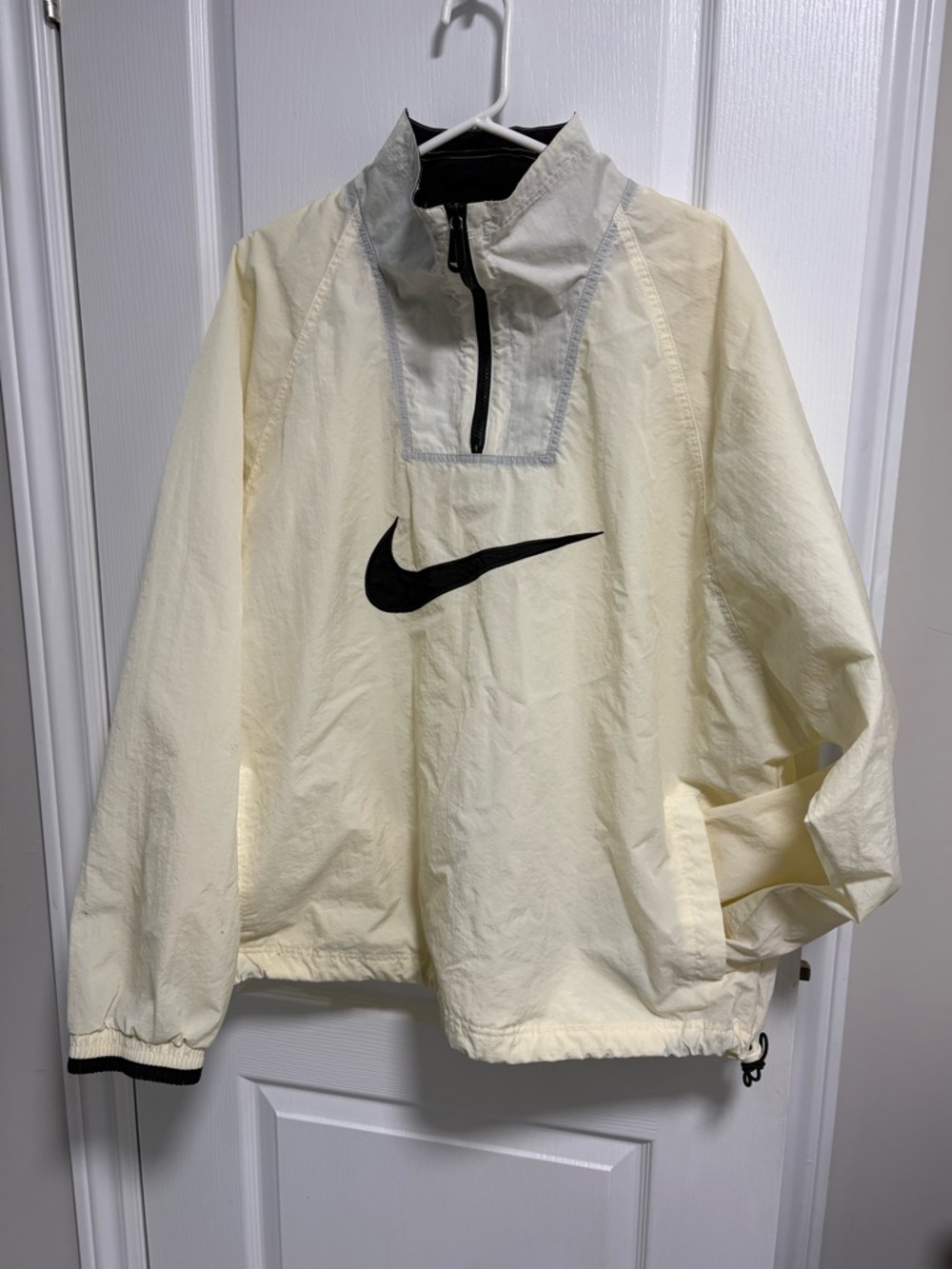 Nike vintage Cream Pullover Windbreaker with Black Swoosh